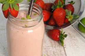 Strawberry-and-Lime-Smoothie.jpg