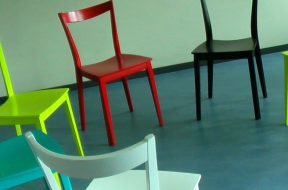 Coloured-chairs-in-a-circle.jpg